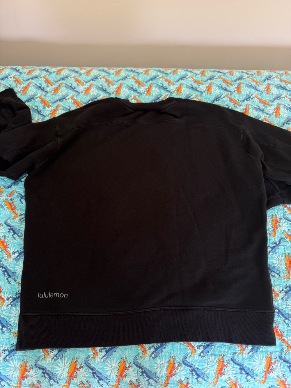 lululemon athletica oversized Black Sweatshirt Hoodie with Logo
